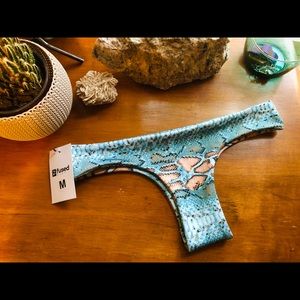 Fused Hawaii Manini Bottom